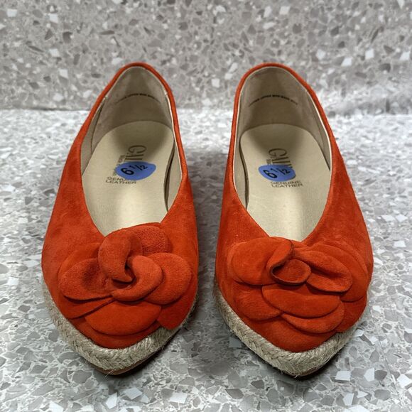 Gaimo Spain Red Suede Flats Women’s 6.5 Espadrille Slip On Flower Detail NWOB - Picture 2 of 12